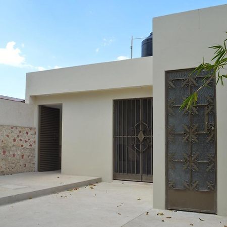 Casa Lazaro- Hermosa Casa Familiar Mérida Kültér fotó